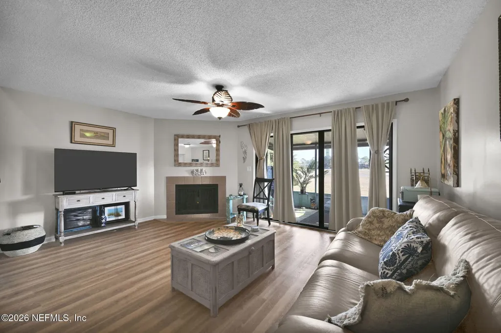 7701 Baymeadows Circle W Jacksonville FL 32256