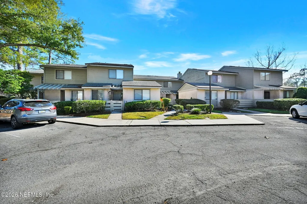 7701 Baymeadows Circle W Jacksonville FL 32256