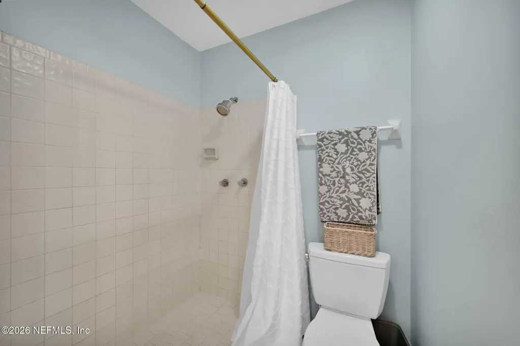 7701 Baymeadows Circle W Jacksonville FL 32256