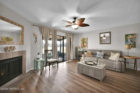 7701 Baymeadows Circle W Jacksonville FL 32256