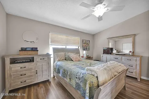 7701 Baymeadows Circle W Jacksonville FL 32256