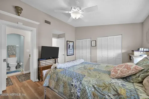 7701 Baymeadows Circle W Jacksonville FL 32256