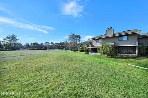 7701 Baymeadows Circle W Jacksonville FL 32256