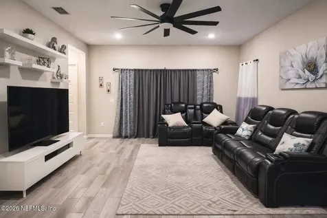 2155 Sequoia Court Jacksonville FL 32218