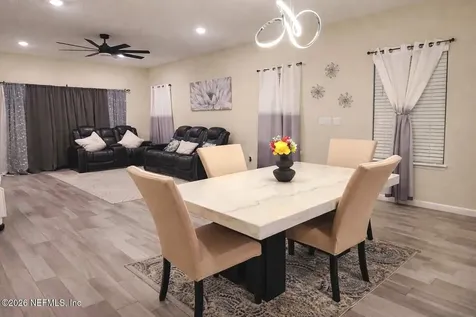 2155 Sequoia Court Jacksonville FL 32218