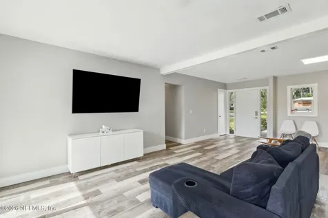 704 Seabrook Cove Road Jacksonville FL 32211