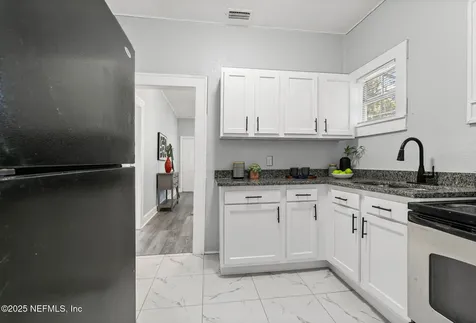 325 E 63rd Street Jacksonville FL 32208