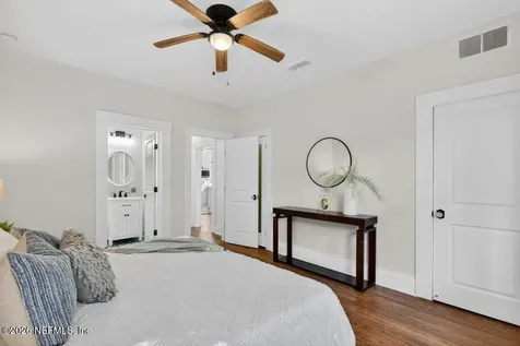 2963 Remington Street Jacksonville FL 32205