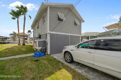 191 Sportsman Drive Welaka FL 32193