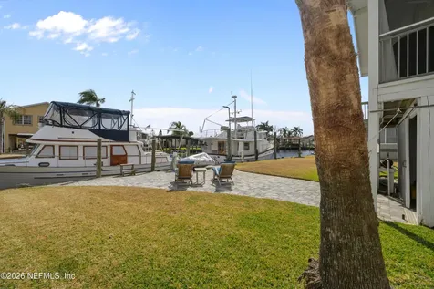 191 Sportsman Drive Welaka FL 32193
