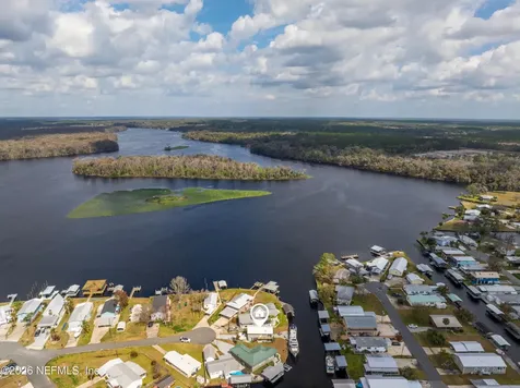 191 Sportsman Drive Welaka FL 32193