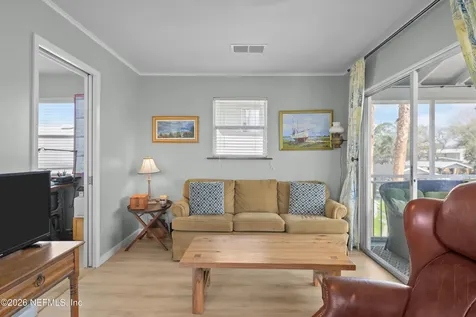 191 Sportsman Drive Welaka FL 32193