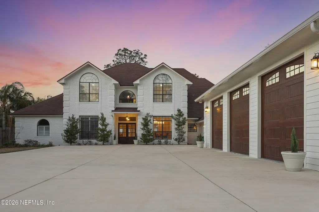 6285 Whispering Oaks Drive N Jacksonville FL 32277