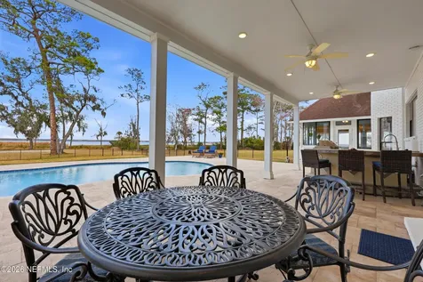 6285 Whispering Oaks Drive N Jacksonville FL 32277
