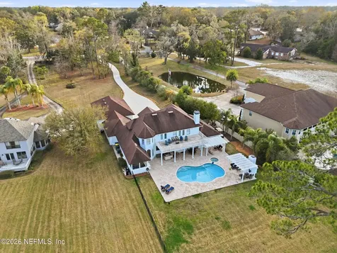 6285 Whispering Oaks Drive N Jacksonville FL 32277