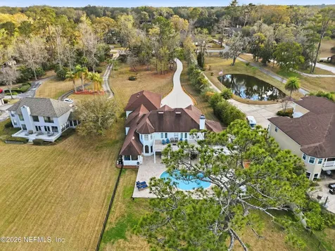 6285 Whispering Oaks Drive N Jacksonville FL 32277