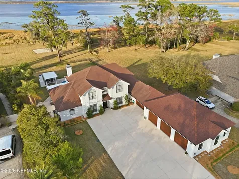 6285 Whispering Oaks Drive N Jacksonville FL 32277