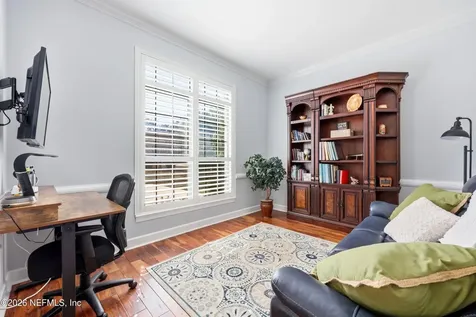 6285 Whispering Oaks Drive N Jacksonville FL 32277