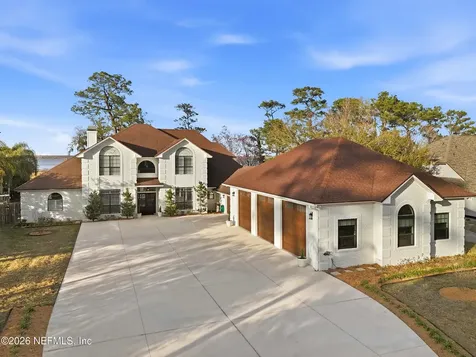 6285 Whispering Oaks Drive N Jacksonville FL 32277