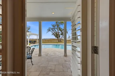 6285 Whispering Oaks Drive N Jacksonville FL 32277