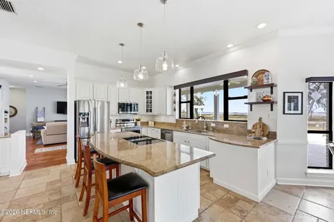6285 Whispering Oaks Drive N Jacksonville FL 32277