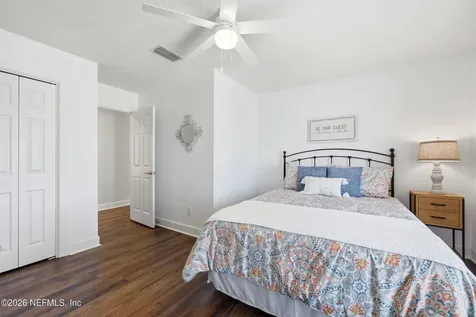6285 Whispering Oaks Drive N Jacksonville FL 32277
