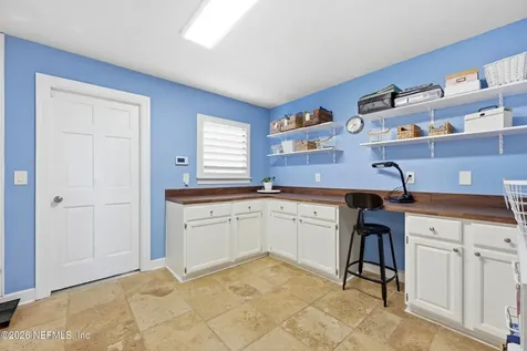 6285 Whispering Oaks Drive N Jacksonville FL 32277