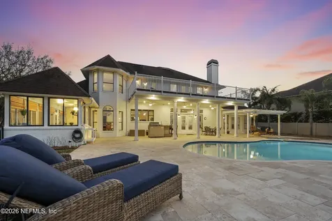 6285 Whispering Oaks Drive N Jacksonville FL 32277