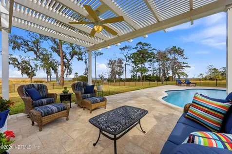 6285 Whispering Oaks Drive N Jacksonville FL 32277