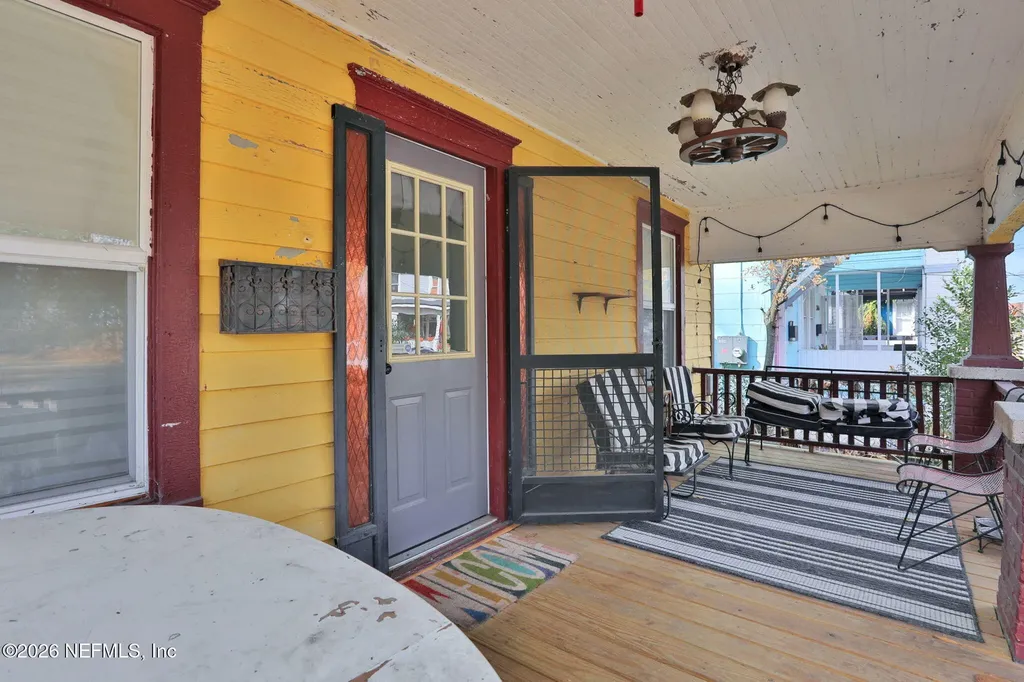 2048 Redwing Street Jacksonville FL 32206
