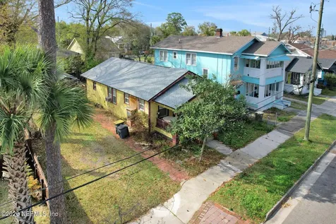 2048 Redwing Street Jacksonville FL 32206