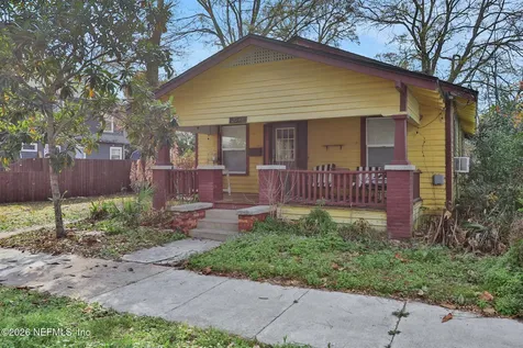 2048 Redwing Street Jacksonville FL 32206