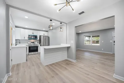 6124 Woodside Drive Jacksonville FL 32210