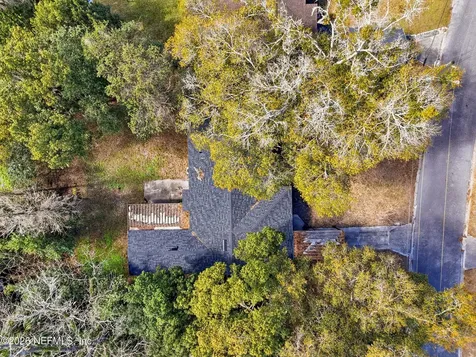 6124 Woodside Drive Jacksonville FL 32210