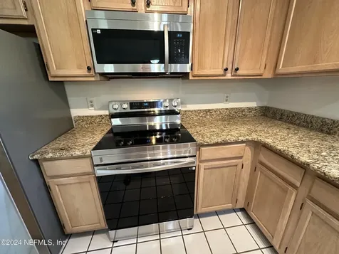 1800 The Greens Way Jacksonville Beach FL 32250