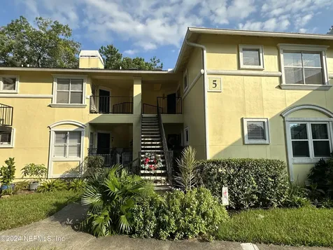 1800 The Greens Way Jacksonville Beach FL 32250