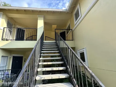 1800 The Greens Way Jacksonville Beach FL 32250