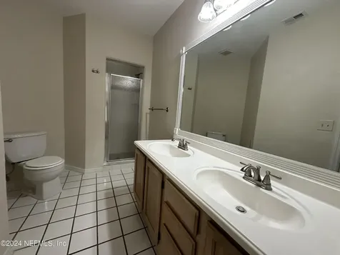 1800 The Greens Way Jacksonville Beach FL 32250
