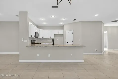 11933 Hayden Lakes Circle Jacksonville FL 32218