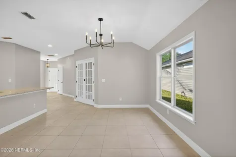 11933 Hayden Lakes Circle Jacksonville FL 32218