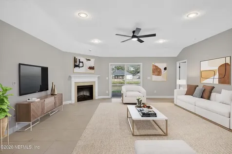 11933 Hayden Lakes Circle Jacksonville FL 32218