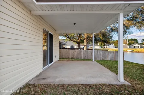 11933 Hayden Lakes Circle Jacksonville FL 32218