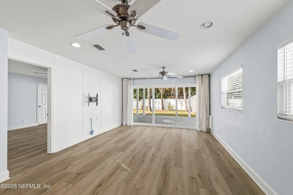 341 9th Street Atlantic Beach FL 32233