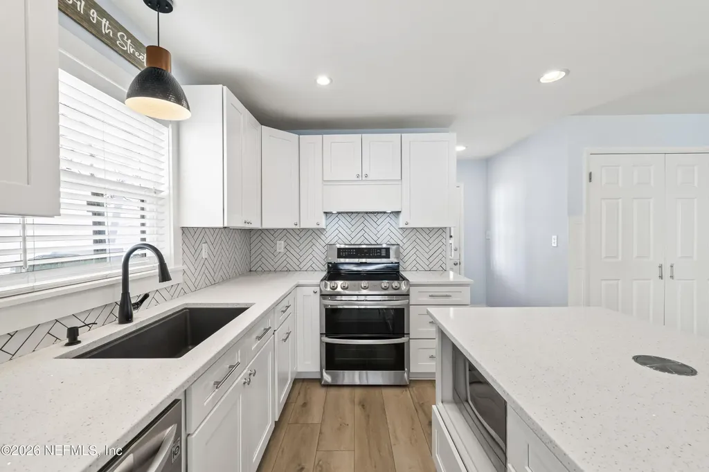 341 9th Street Atlantic Beach FL 32233