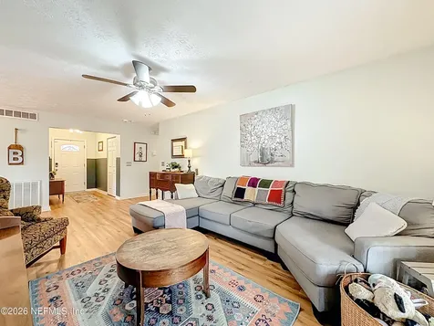 8302 Cassie Road Jacksonville FL 32221