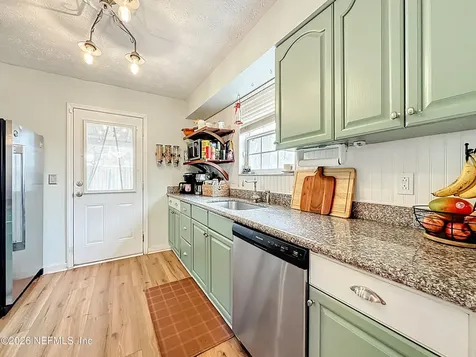 8302 Cassie Road Jacksonville FL 32221