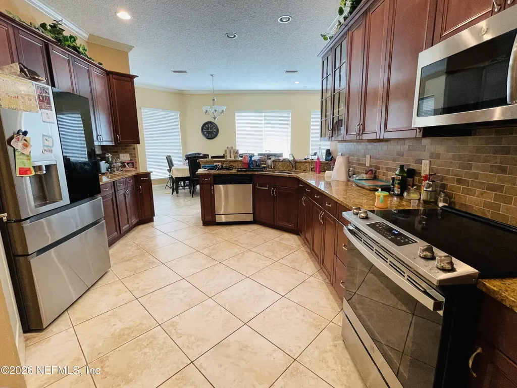 4321 Boat Club Drive Jacksonville FL 32277