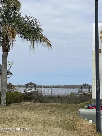 4321 Boat Club Drive Jacksonville FL 32277