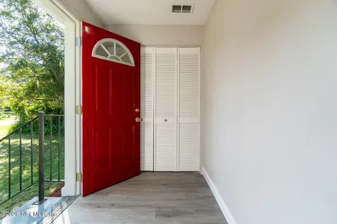 9620 Harriet Avenue Jacksonville FL 32208