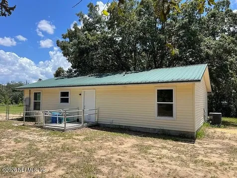 107 Milton Avenue Interlachen FL 32148
